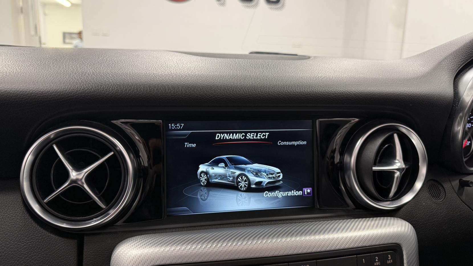 Mercedes-Benz SLC 2.0 SLC200 Sport Convertible 2dr Petrol G-Tronic Euro 6 (s/s) (184 ps)