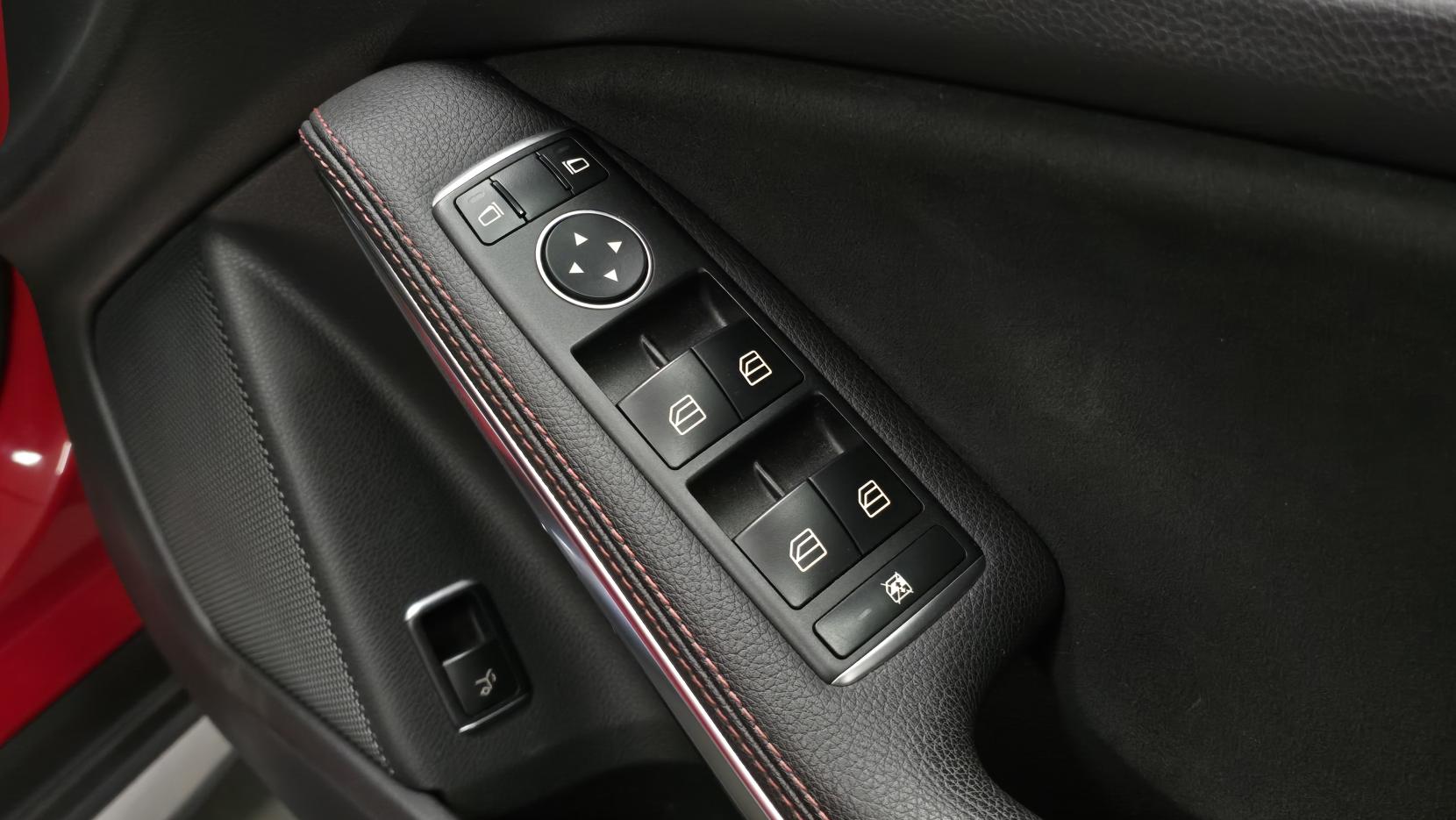 Mercedes-Benz GLA 1.6 GLA180 AMG Line Edition SUV 5dr Petrol 7G-DCT Euro 6 (s/s) (122 ps)