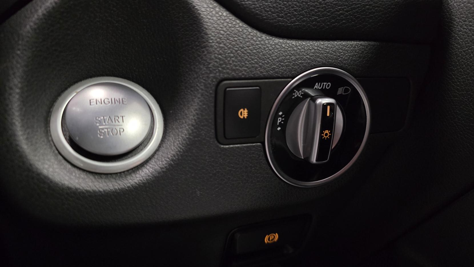 Mercedes-Benz GLA 1.6 GLA180 AMG Line Edition SUV 5dr Petrol 7G-DCT Euro 6 (s/s) (122 ps)