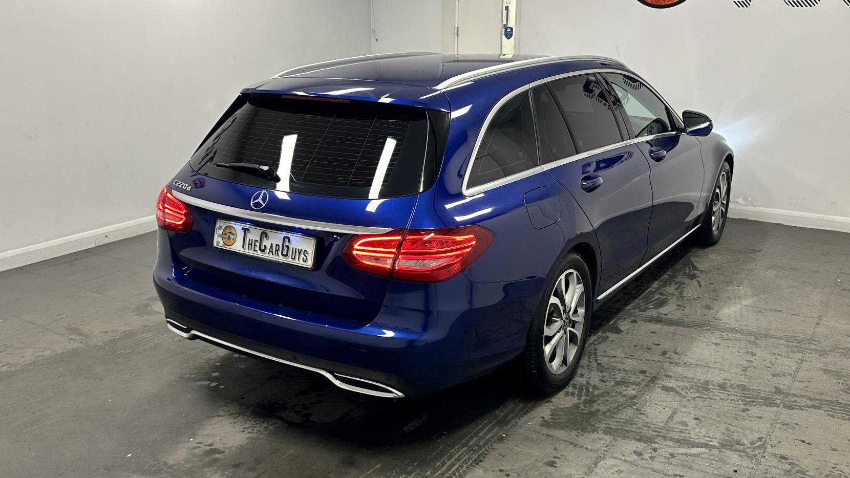 Mercedes-Benz C Class 2.1 C220d Sport Estate 5dr Diesel G-Tronic+ Euro 6 (s/s) (170 ps)