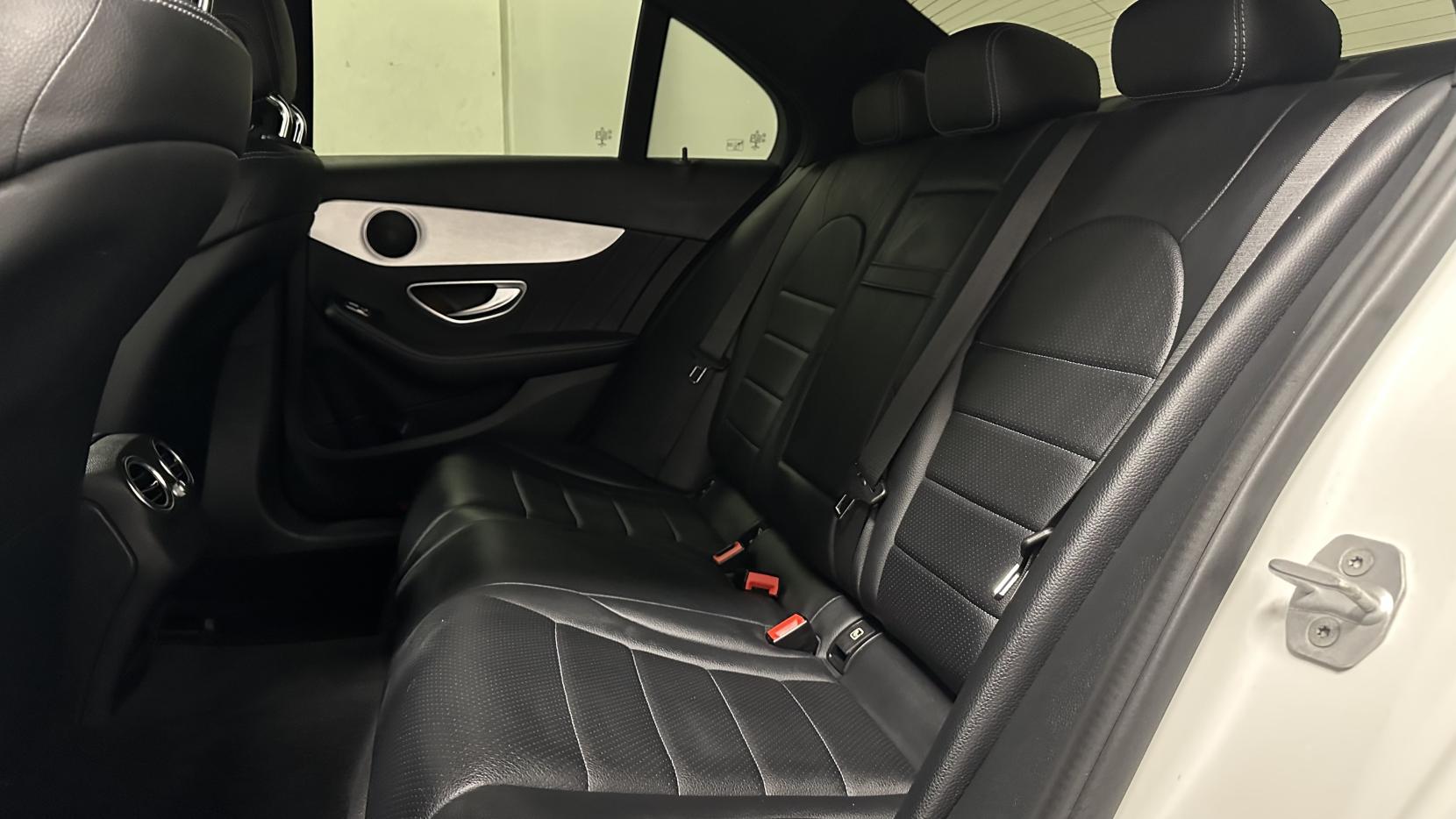 Mercedes-Benz C Class 2.1 C220d AMG Line Saloon 4dr Diesel Manual Euro 6 (s/s) (170 ps)