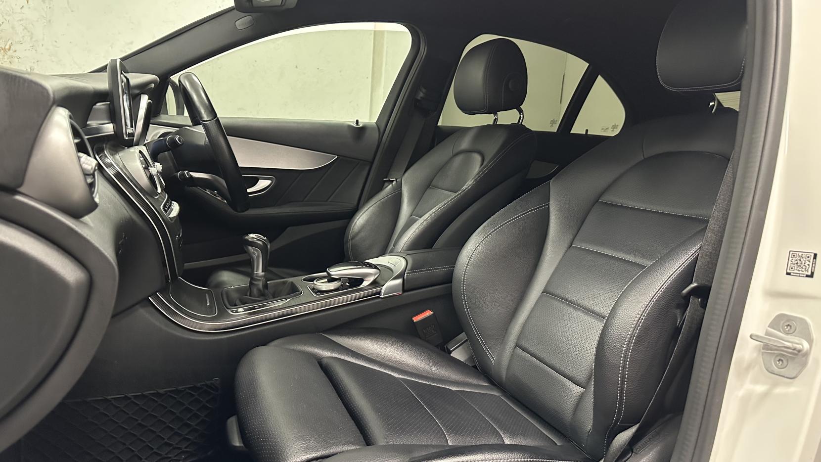 Mercedes-Benz C Class 2.1 C220d AMG Line Saloon 4dr Diesel Manual Euro 6 (s/s) (170 ps)