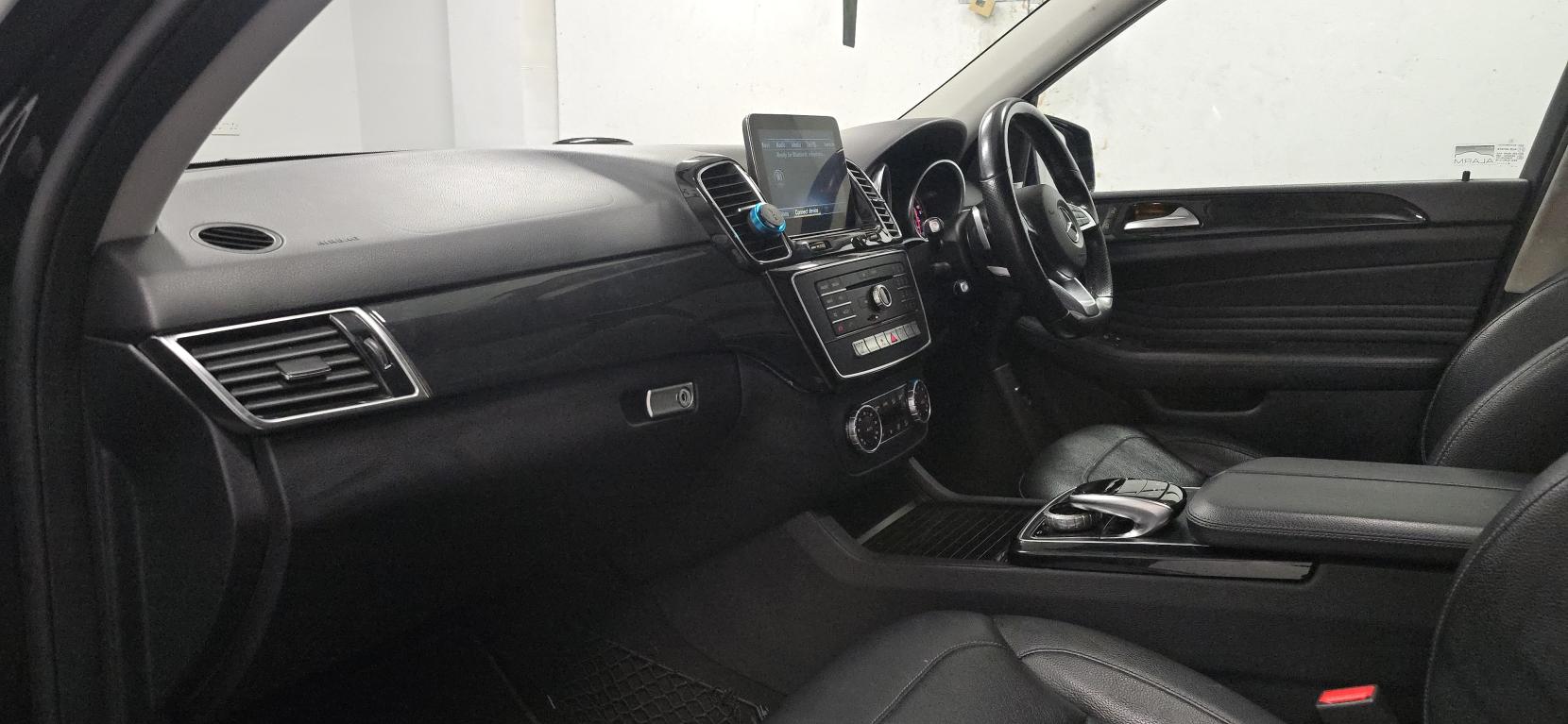 Mercedes-Benz GLE 2.1 GLE250d AMG Line (Premium Plus) SUV 5dr Diesel G-Tronic 4MATIC Euro 6 (s/s) (204 ps)