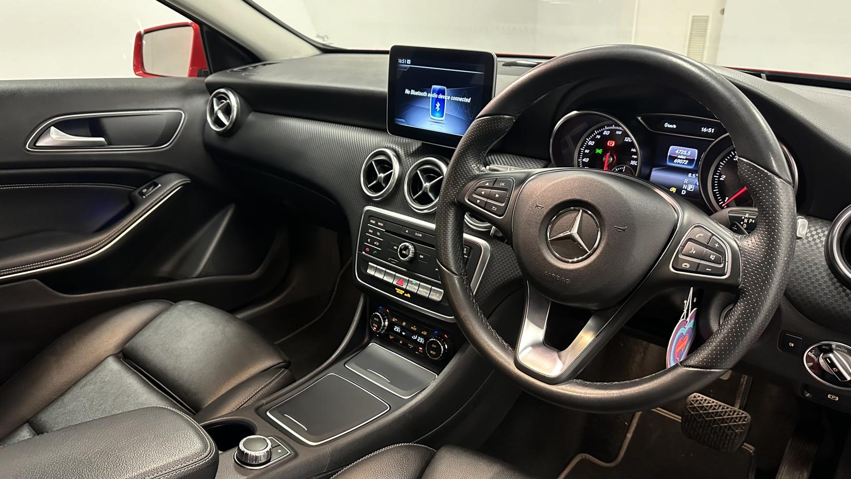Mercedes-Benz A Class 1.5 A180d Sport (Premium) Hatchback 5dr Diesel 7G-DCT Euro 6 (s/s) (109 ps)