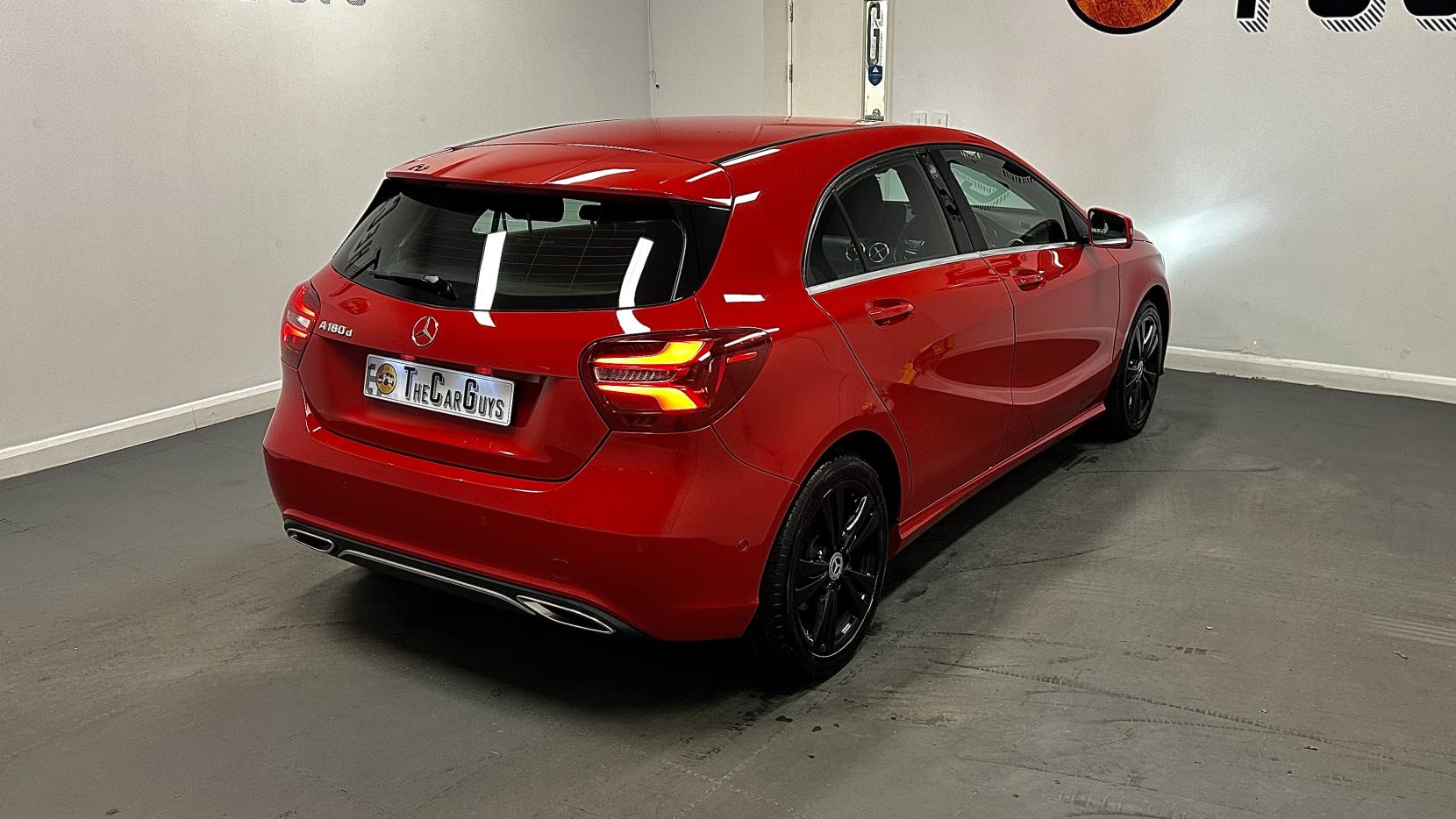 Mercedes-Benz A Class 1.5 A180d Sport (Premium) Hatchback 5dr Diesel 7G-DCT Euro 6 (s/s) (109 ps)