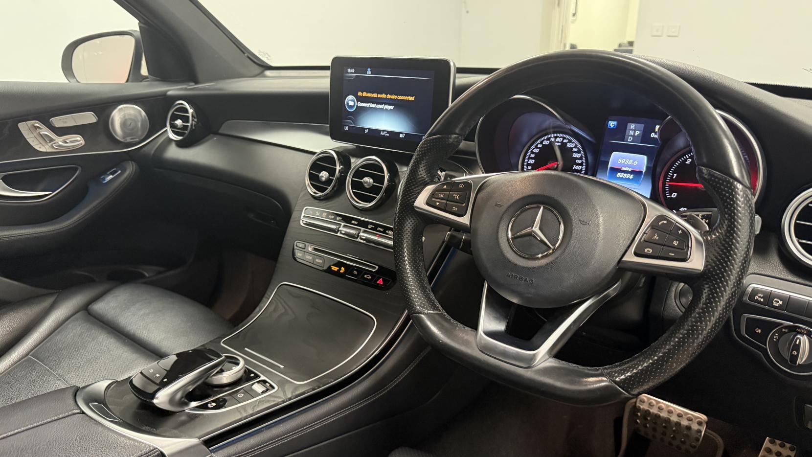 Mercedes-Benz GLC 3.0 GLC350d V6 AMG Line (Premium Plus) SUV 5dr Diesel G-Tronic 4MATIC Euro 6 (s/s) (258 ps)