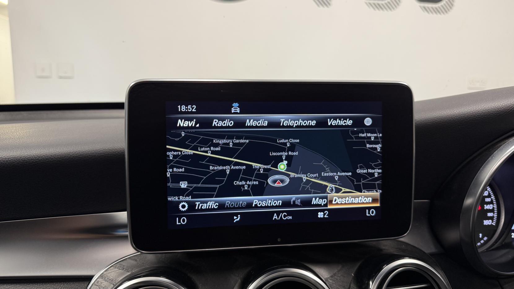Mercedes-Benz GLC 3.0 GLC350d V6 AMG Line (Premium Plus) SUV 5dr Diesel G-Tronic 4MATIC Euro 6 (s/s) (258 ps)