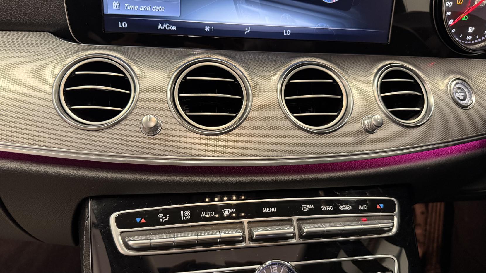 Mercedes-Benz E Class 2.0 E220d SE (Premium) Estate 5dr Diesel G-Tronic+ Euro 6 (s/s) (194 ps)