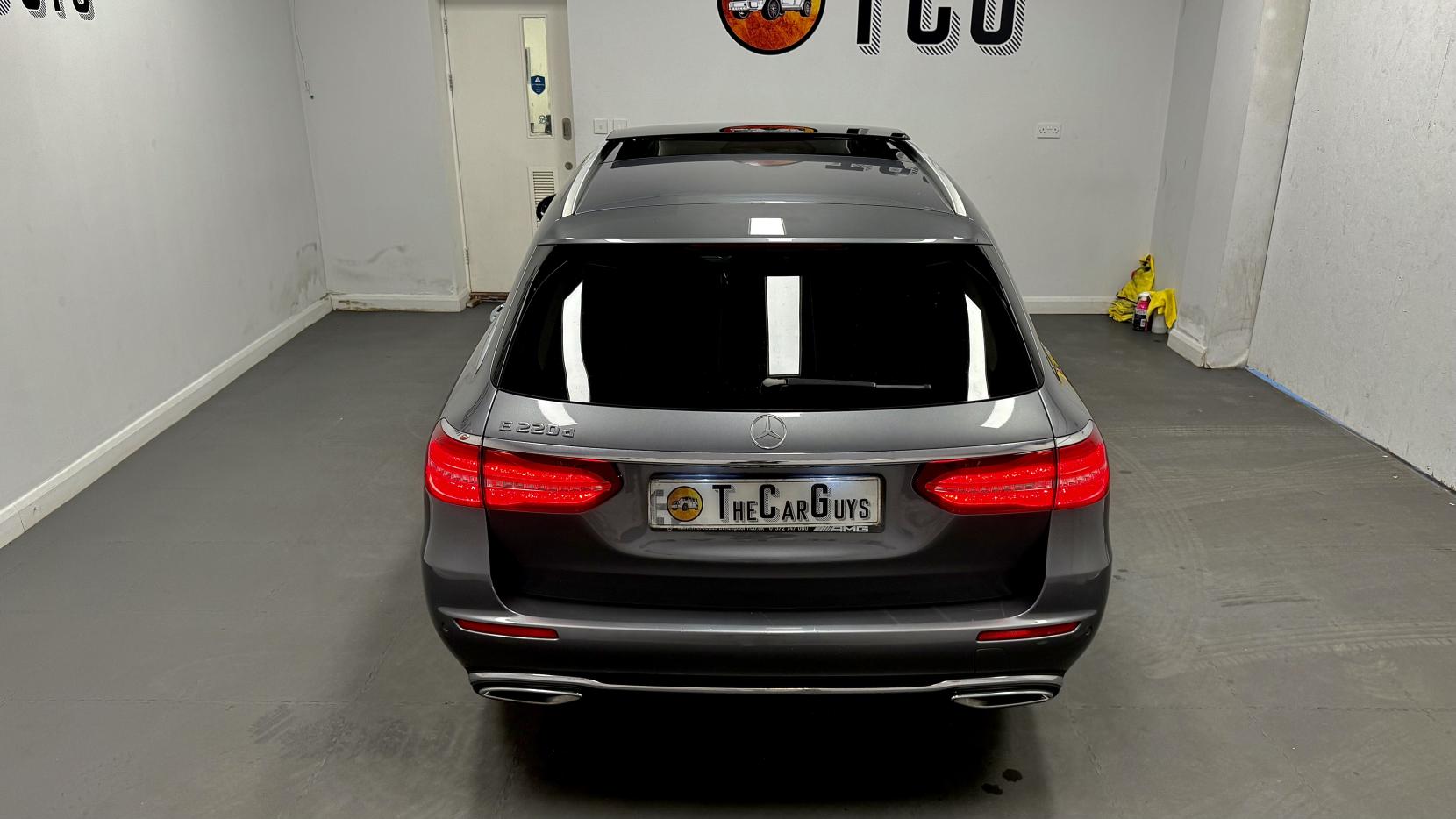 Mercedes-Benz E Class 2.0 E220d SE (Premium) Estate 5dr Diesel G-Tronic+ Euro 6 (s/s) (194 ps)