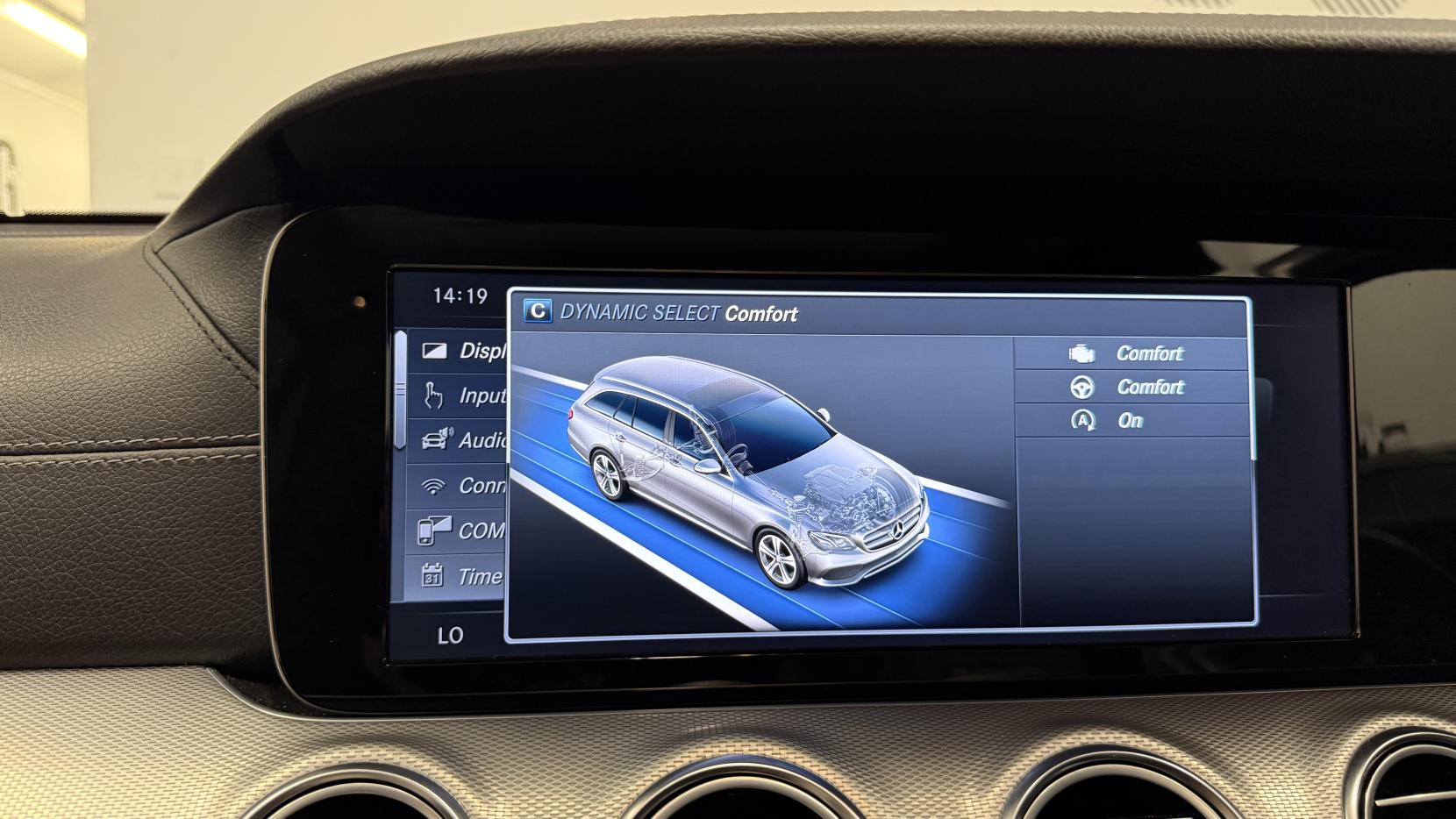 Mercedes-Benz E Class 2.0 E220d SE (Premium) Estate 5dr Diesel G-Tronic+ Euro 6 (s/s) (194 ps)
