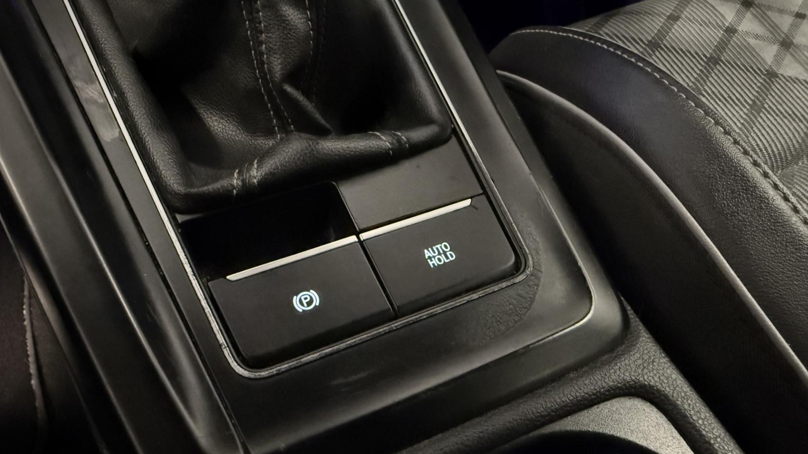 Volkswagen Golf 1.5 TSI R-Line Hatchback 5dr Petrol Manual Euro 6 (s/s) (150 ps)