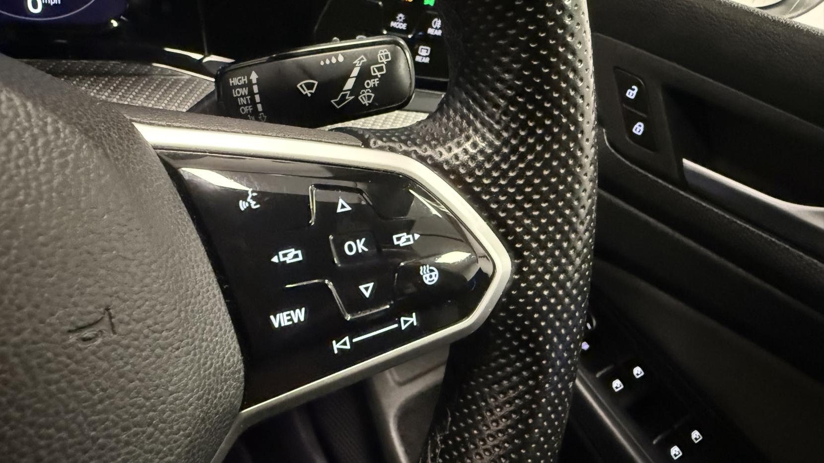 Volkswagen Golf 1.5 TSI R-Line Hatchback 5dr Petrol Manual Euro 6 (s/s) (150 ps)