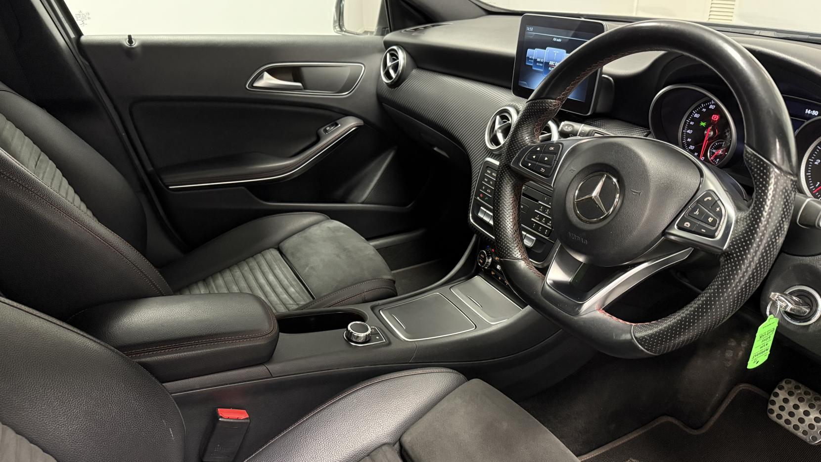 Mercedes-Benz A Class 2.1 A200d AMG Line Hatchback 5dr Diesel 7G-DCT Euro 6 (s/s) (136 ps)