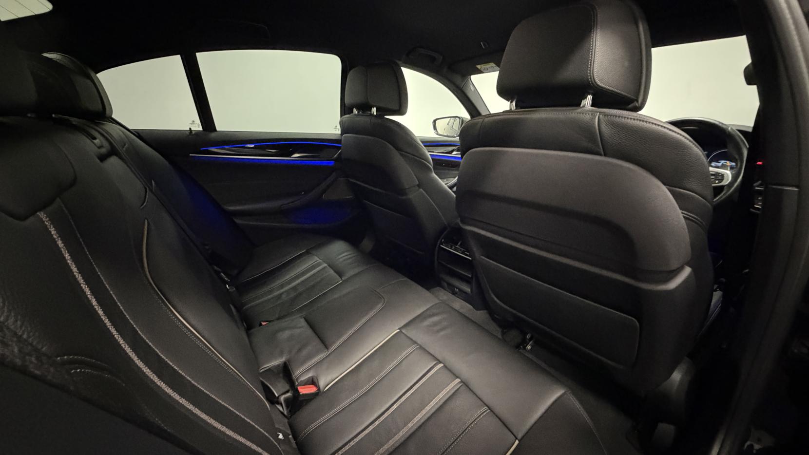 BMW 5 Series 3.0 540i M Sport Saloon 4dr Petrol Auto xDrive Euro 6 (s/s) (340 ps)