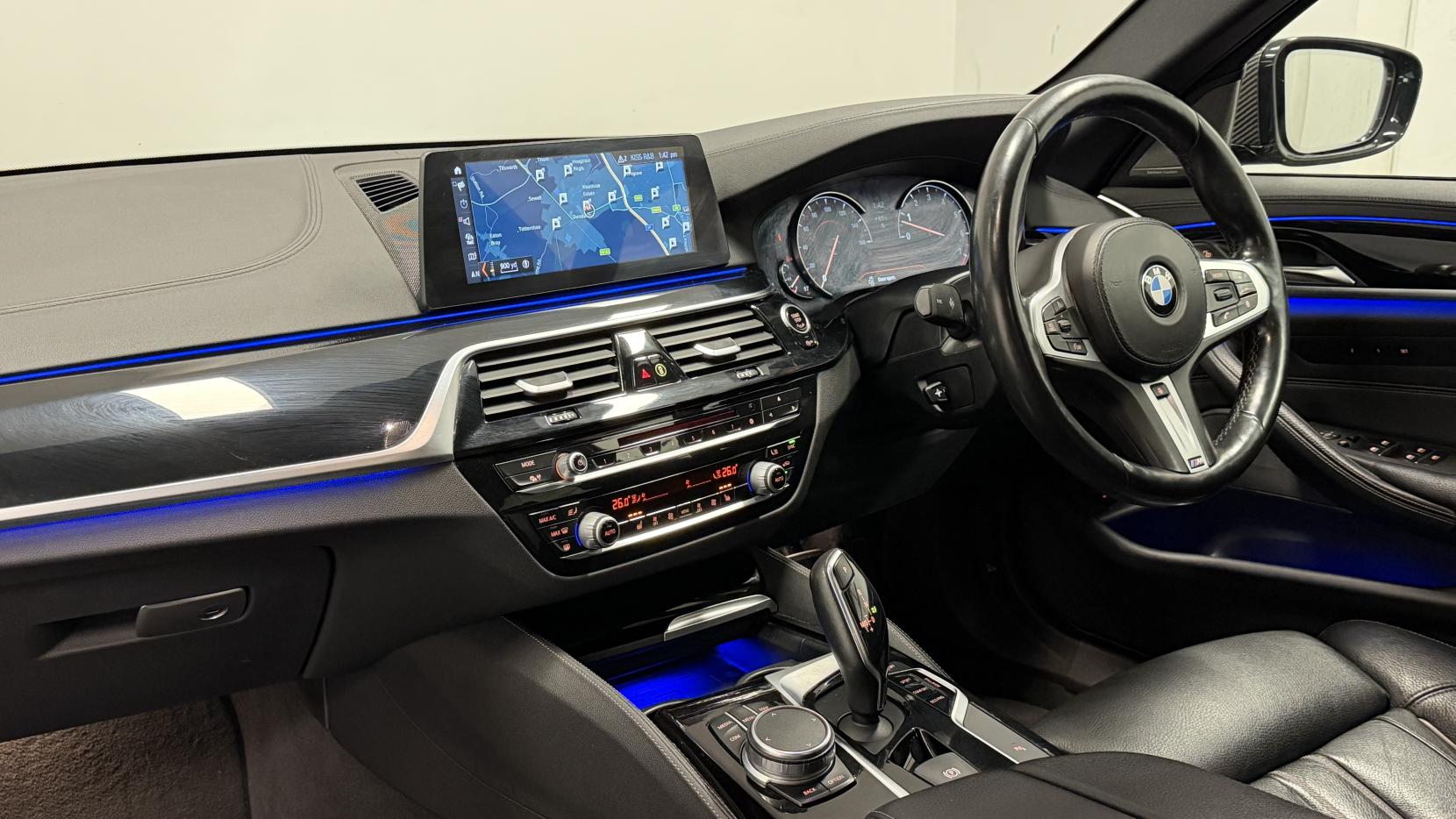 BMW 5 Series 3.0 540i M Sport Saloon 4dr Petrol Auto xDrive Euro 6 (s/s) (340 ps)