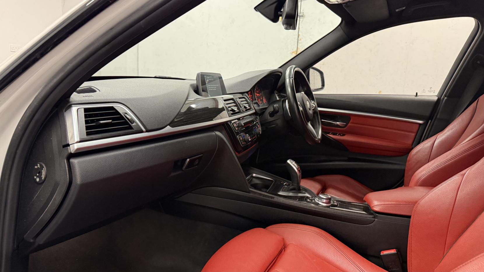 BMW 3 Series 3.0 335d M Sport Saloon 4dr Diesel Auto xDrive Euro 6 (s/s) (313 ps)