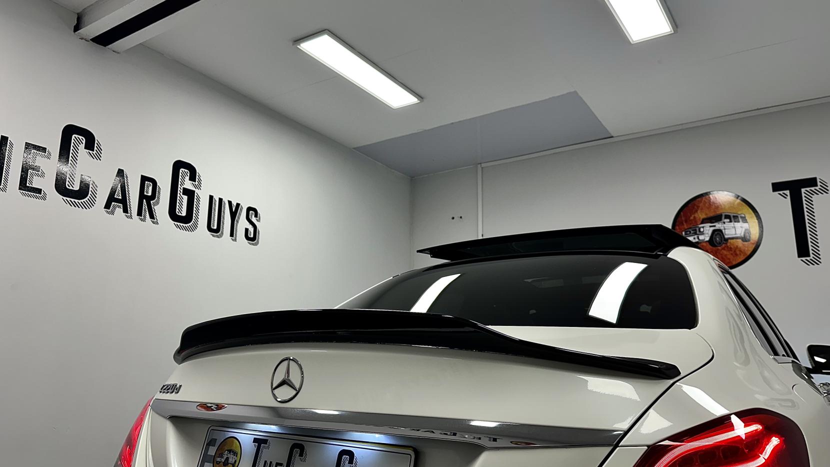 Mercedes-Benz C Class 2.1 C220d AMG Line (Premium Plus) Saloon 4dr Diesel G-Tronic+ 4MATIC Euro 6 (s/s) (170 ps)