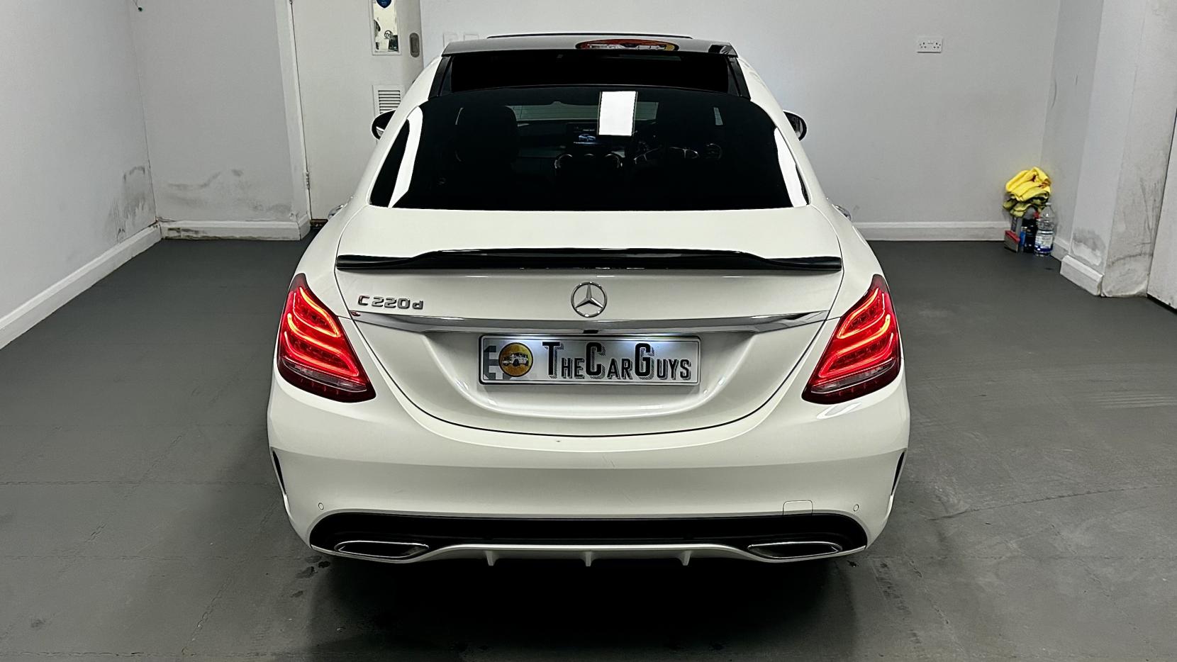 Mercedes-Benz C Class 2.1 C220d AMG Line (Premium Plus) Saloon 4dr Diesel G-Tronic+ 4MATIC Euro 6 (s/s) (170 ps)