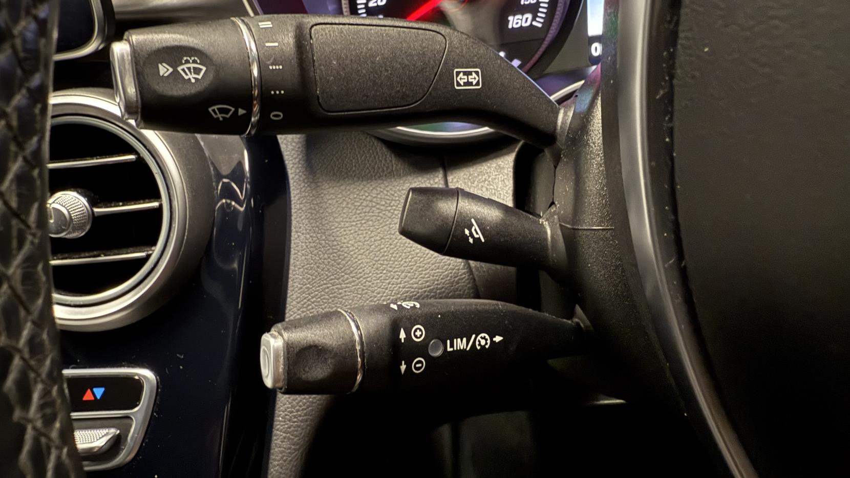 Mercedes-Benz C Class 2.1 C220d AMG Line (Premium Plus) Saloon 4dr Diesel G-Tronic+ 4MATIC Euro 6 (s/s) (170 ps)