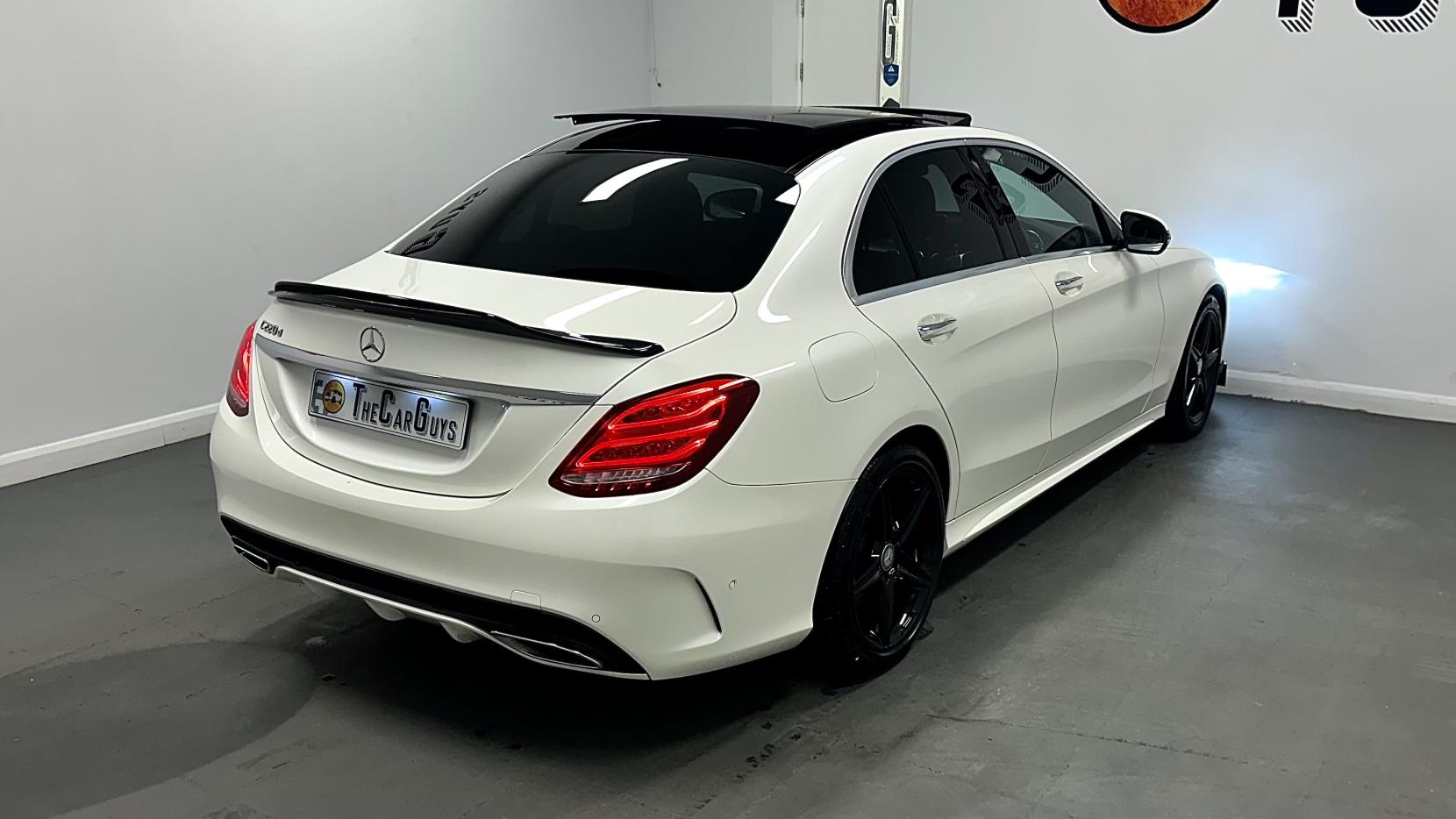 Mercedes-Benz C Class 2.1 C220d AMG Line (Premium Plus) Saloon 4dr Diesel G-Tronic+ 4MATIC Euro 6 (s/s) (170 ps)