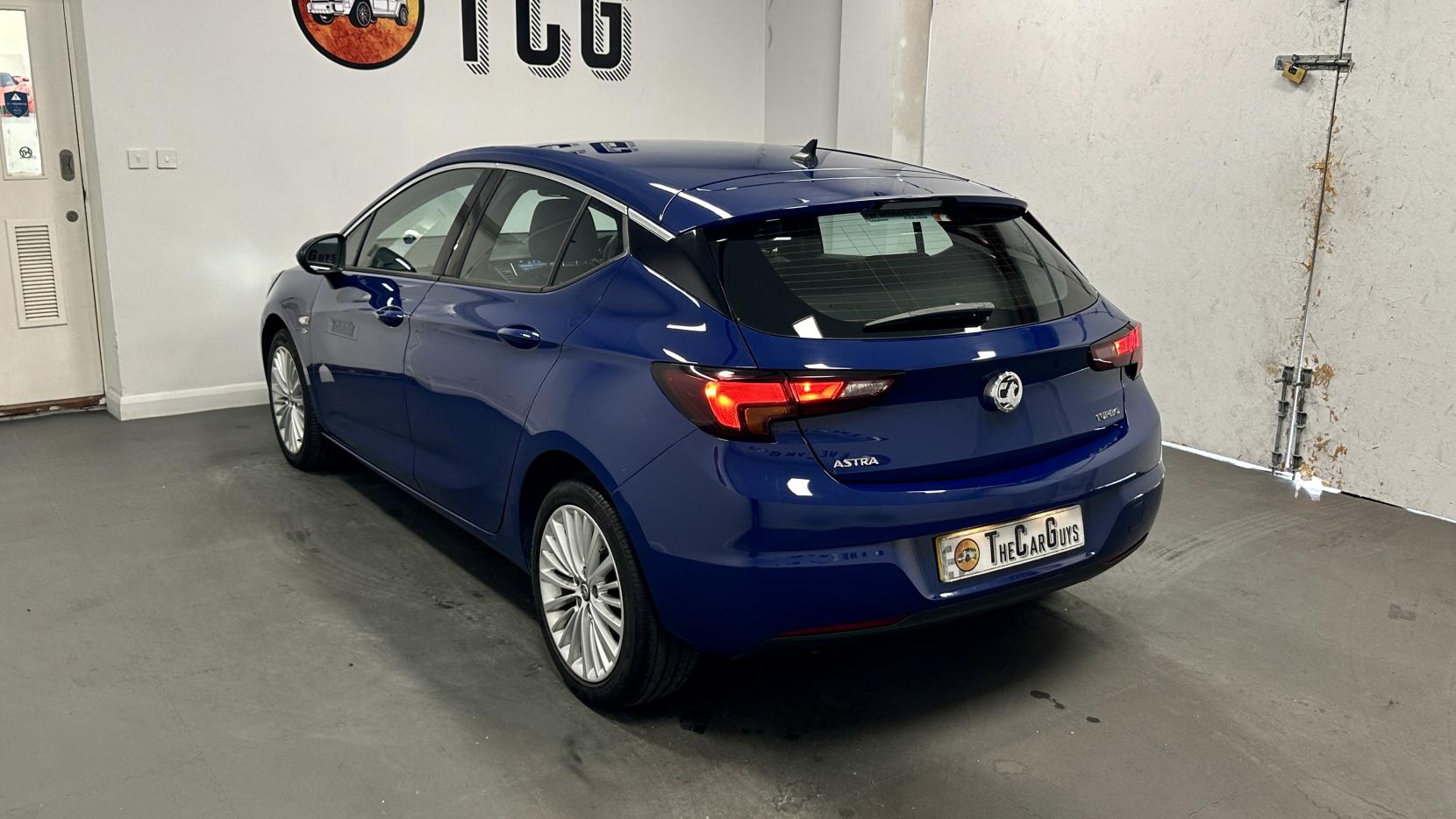 Vauxhall Astra 1.4i Turbo GPF Elite Nav Hatchback 5dr Petrol Auto Euro 6 (s/s) (150 ps)
