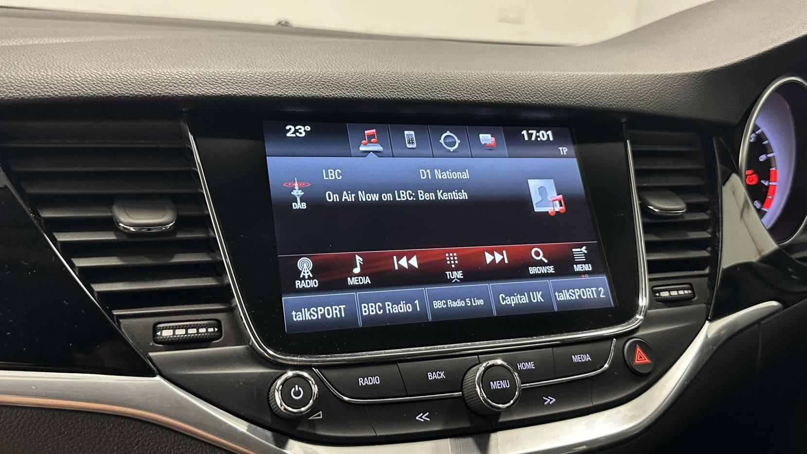 Vauxhall Astra 1.4i Turbo GPF Elite Nav Hatchback 5dr Petrol Auto Euro 6 (s/s) (150 ps)