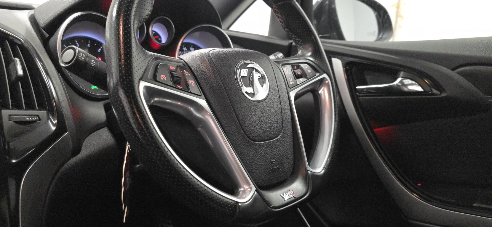 Vauxhall Astra GTC 2.0T VXR Coupe 3dr Petrol Manual Euro 5 (s/s) (280 ps)