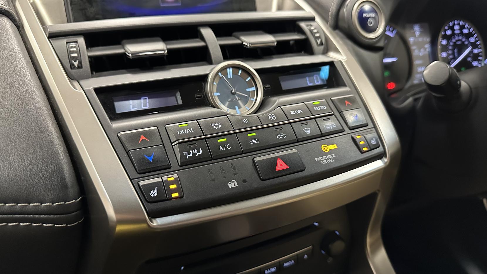 Lexus NX 2.5 300h Luxury SUV 5dr Petrol Hybrid E-CVT 4WD Euro 6 (s/s) (197 ps)