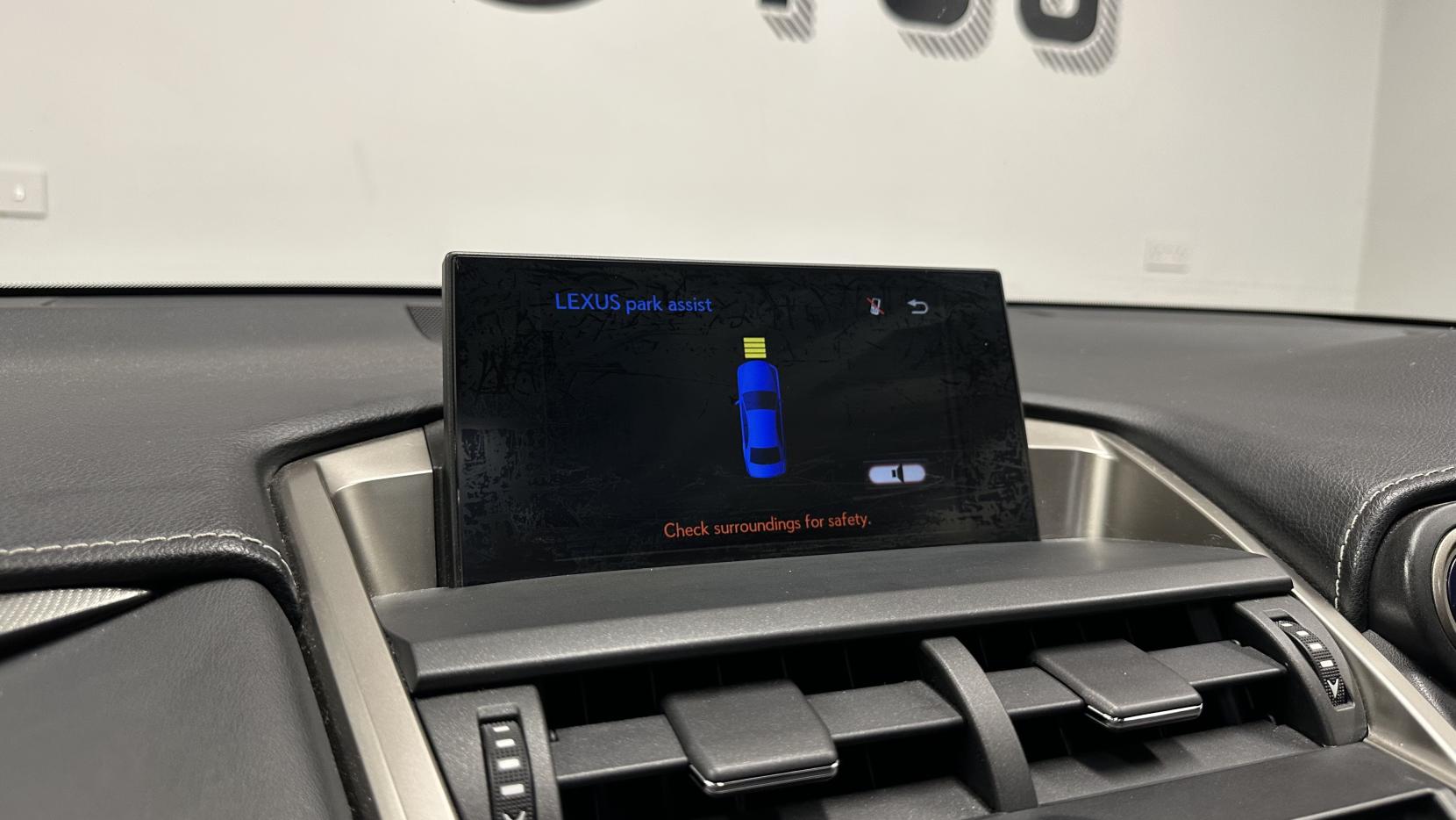 Lexus NX 2.5 300h Luxury SUV 5dr Petrol Hybrid E-CVT 4WD Euro 6 (s/s) (197 ps)