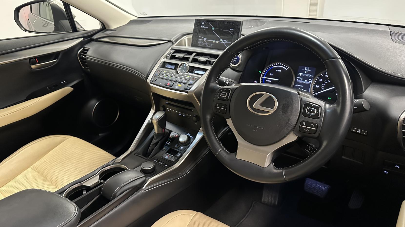 Lexus NX 2.5 300h Luxury SUV 5dr Petrol Hybrid E-CVT 4WD Euro 6 (s/s) (197 ps)