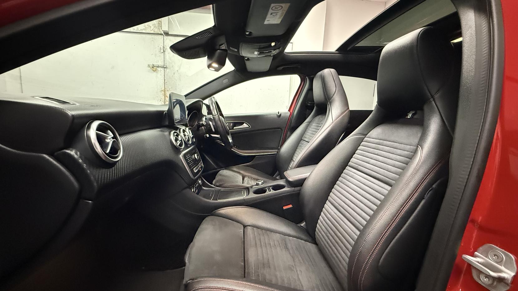 Mercedes-Benz A Class 1.6 A180 AMG Line (Premium Plus) Hatchback 5dr Petrol 7G-DCT Euro 6 (s/s) (122 ps)