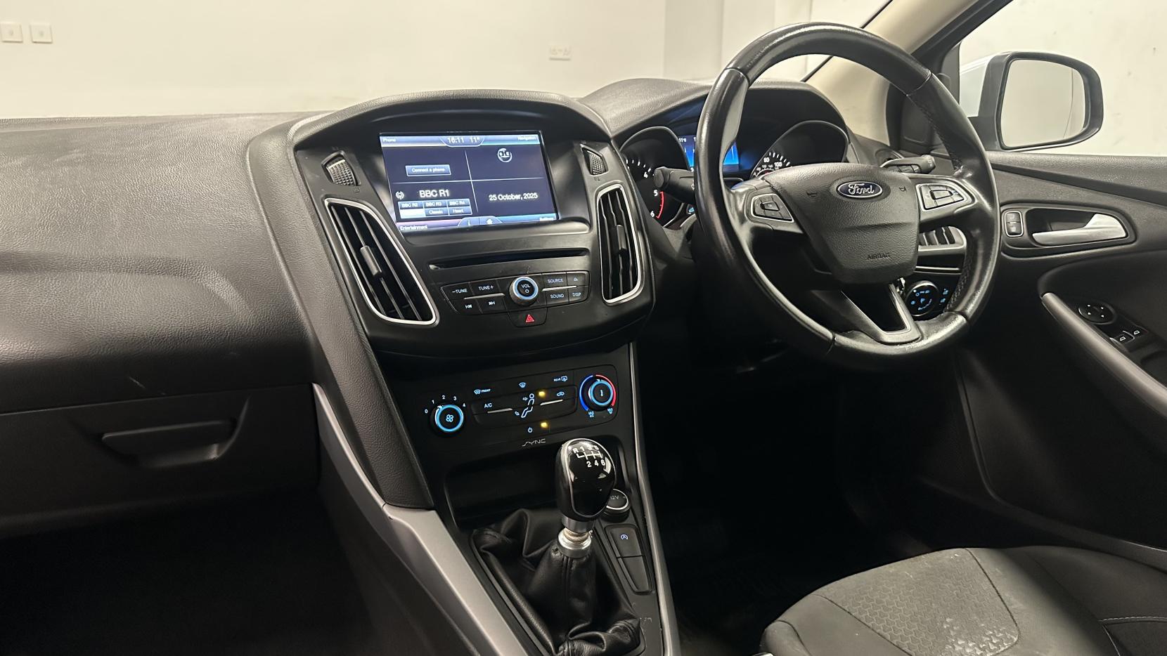 Ford Focus 1.5 TDCi Zetec Hatchback 5dr Diesel Manual Euro 6 (s/s) (120 ps)