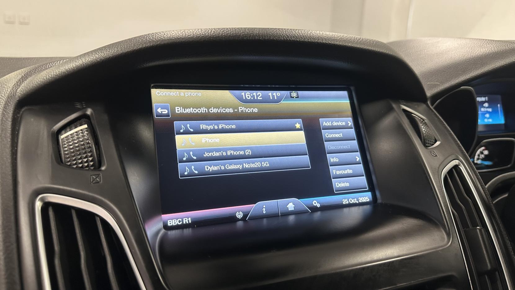 Ford Focus 1.5 TDCi Zetec Hatchback 5dr Diesel Manual Euro 6 (s/s) (120 ps)