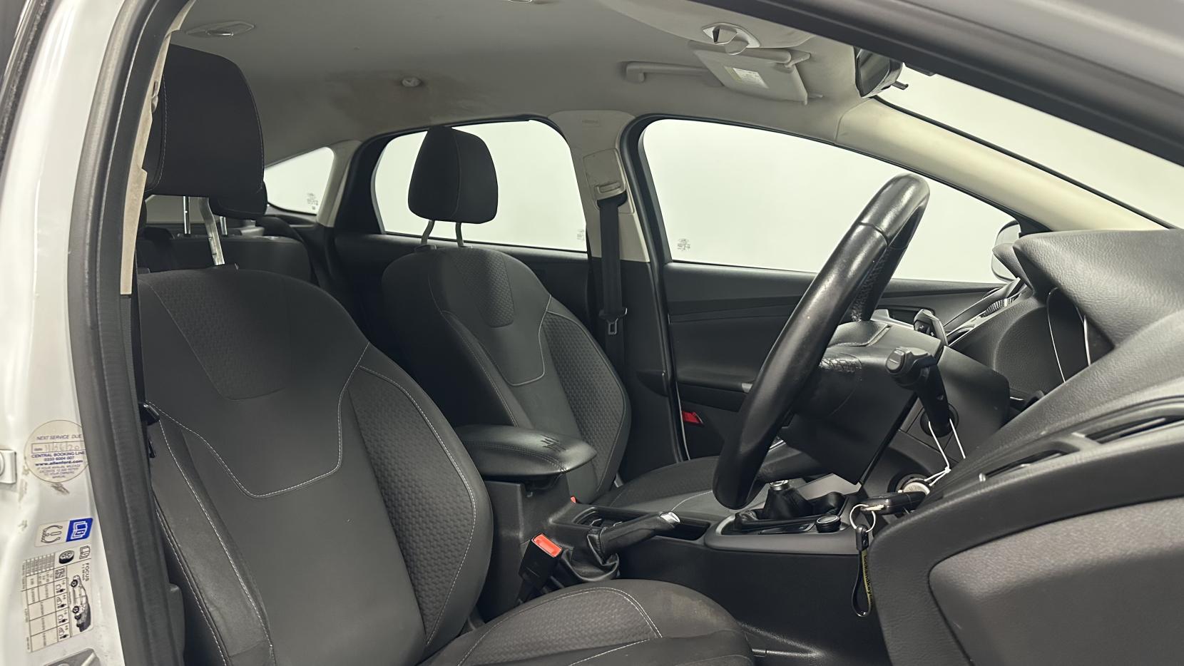 Ford Focus 1.5 TDCi Zetec Hatchback 5dr Diesel Manual Euro 6 (s/s) (120 ps)