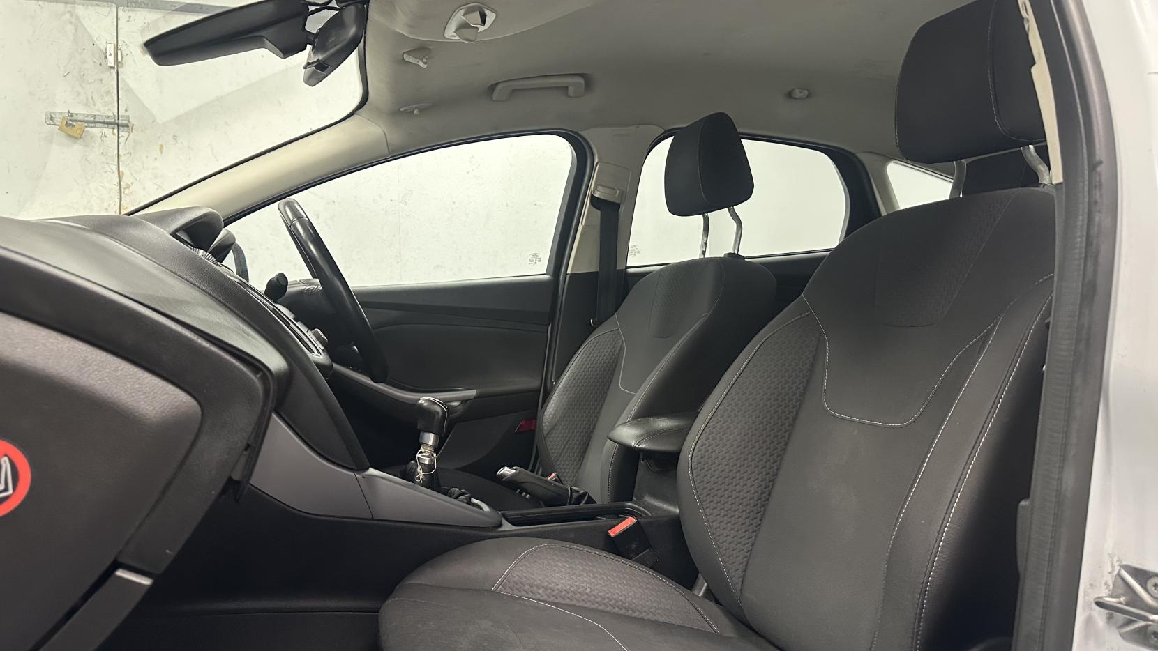 Ford Focus 1.5 TDCi Zetec Hatchback 5dr Diesel Manual Euro 6 (s/s) (120 ps)