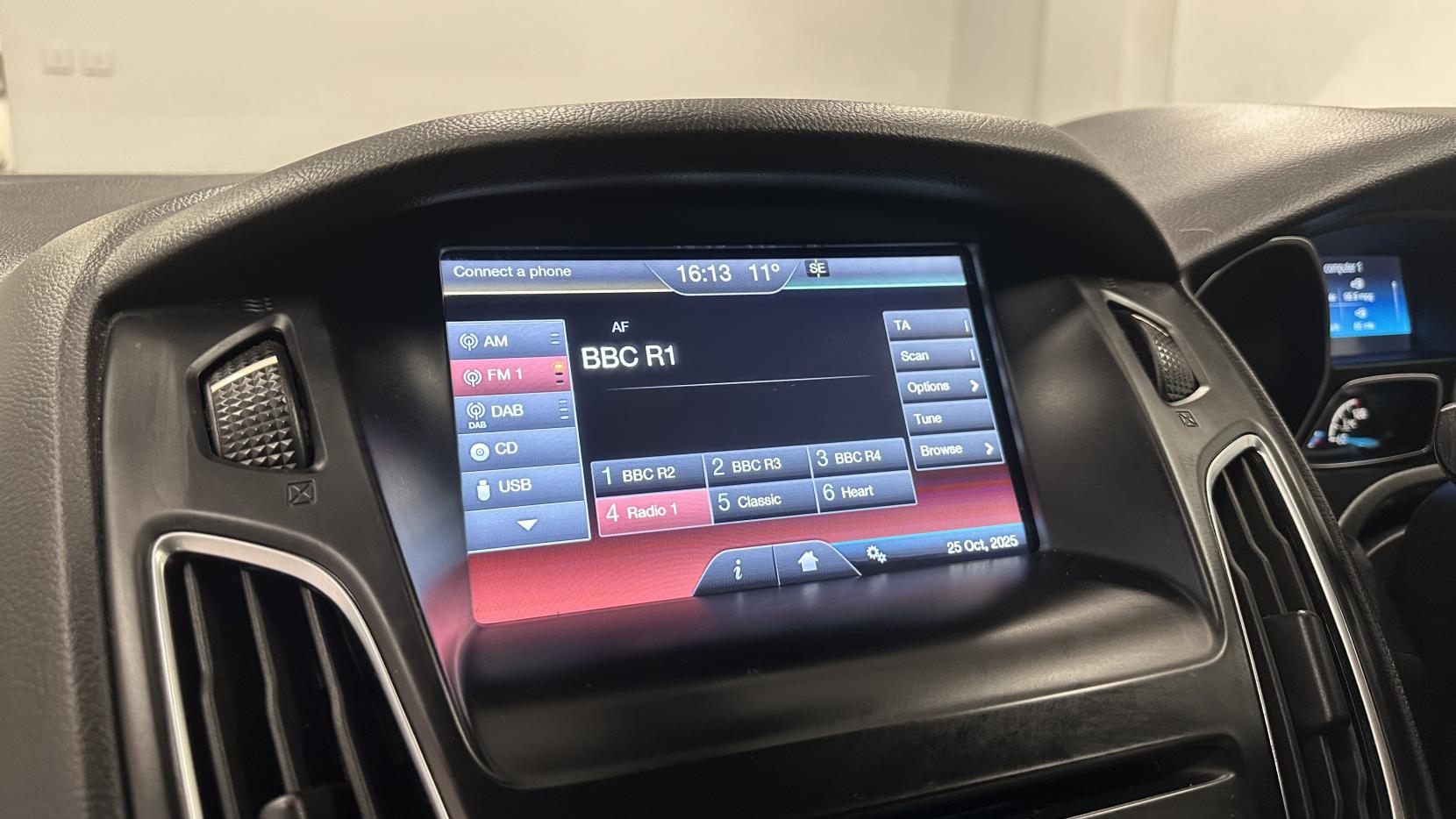 Ford Focus 1.5 TDCi Zetec Hatchback 5dr Diesel Manual Euro 6 (s/s) (120 ps)