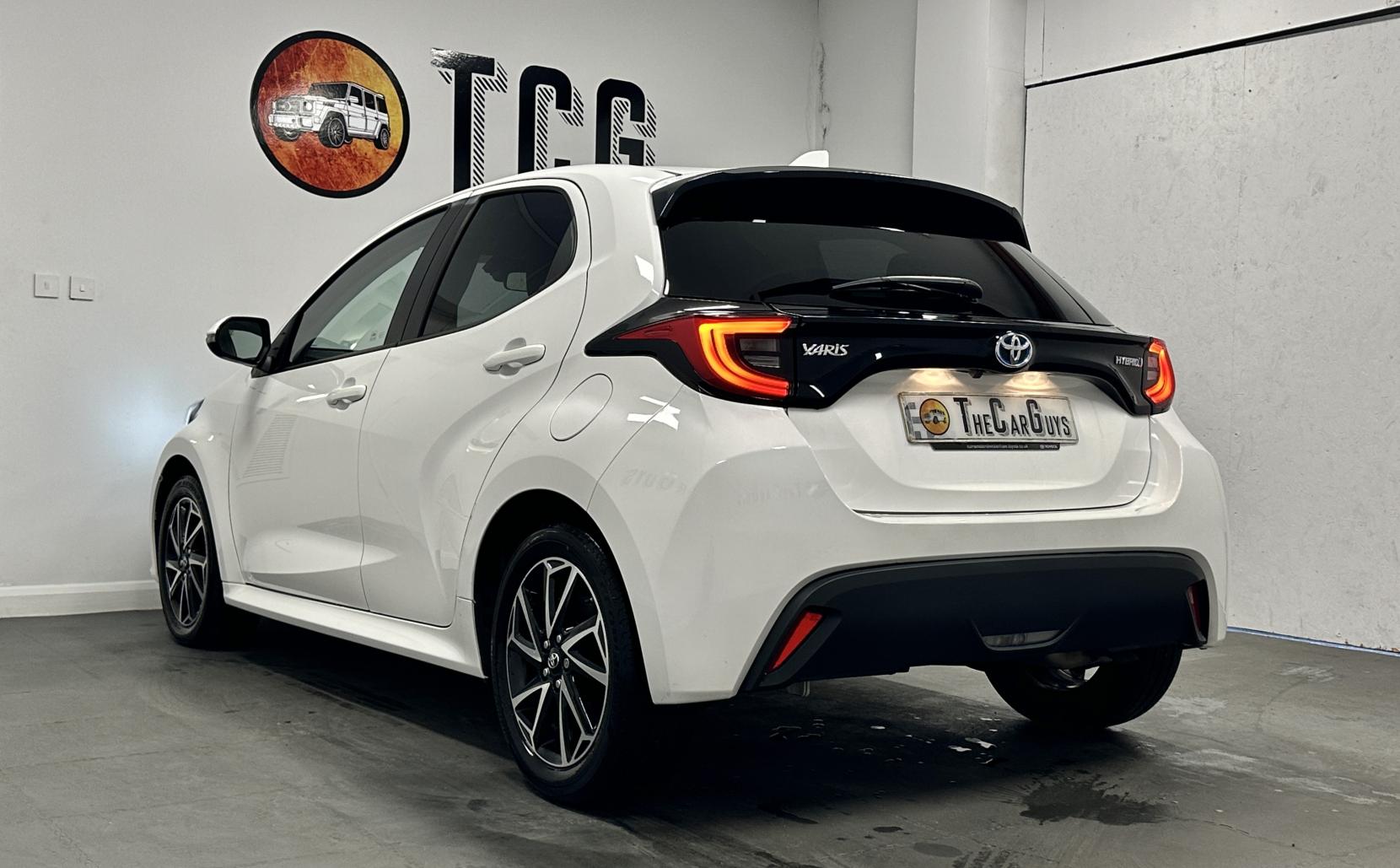 Toyota Yaris 1.5 VVT-h Design Hatchback 5dr Petrol Hybrid E-CVT Euro 6 (s/s) (116 ps)