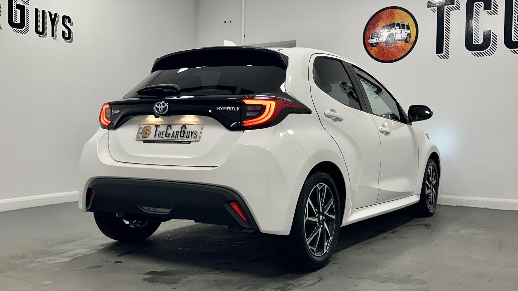 Toyota Yaris 1.5 VVT-h Design Hatchback 5dr Petrol Hybrid E-CVT Euro 6 (s/s) (116 ps)