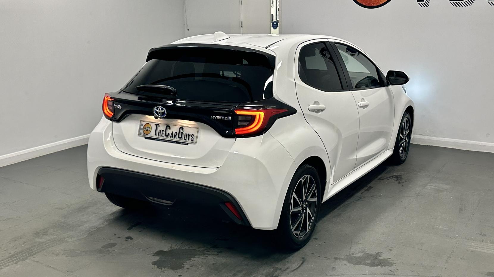 Toyota Yaris 1.5 VVT-h Design Hatchback 5dr Petrol Hybrid E-CVT Euro 6 (s/s) (116 ps)