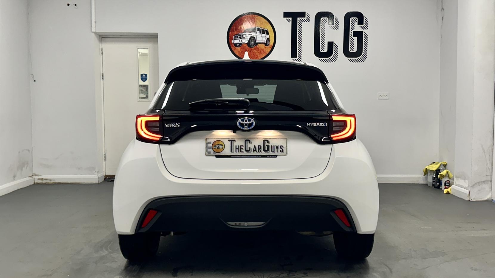 Toyota Yaris 1.5 VVT-h Design Hatchback 5dr Petrol Hybrid E-CVT Euro 6 (s/s) (116 ps)