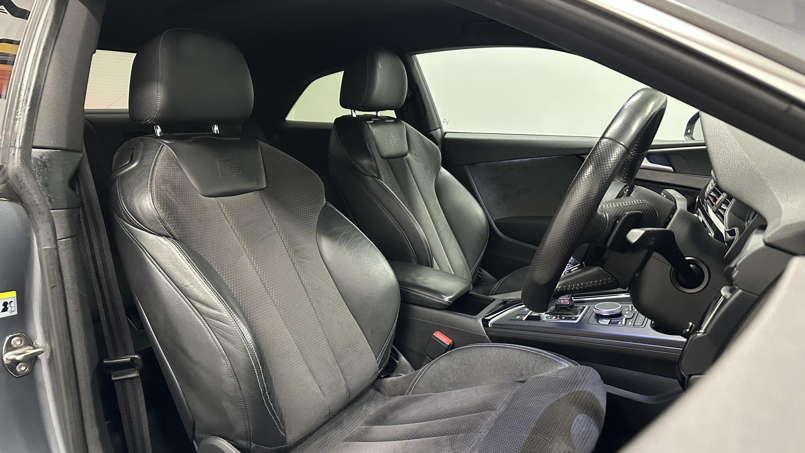 Audi A5 2.0 TDI S line Coupe 2dr Diesel S Tronic quattro Euro 6 (s/s) (190 ps)