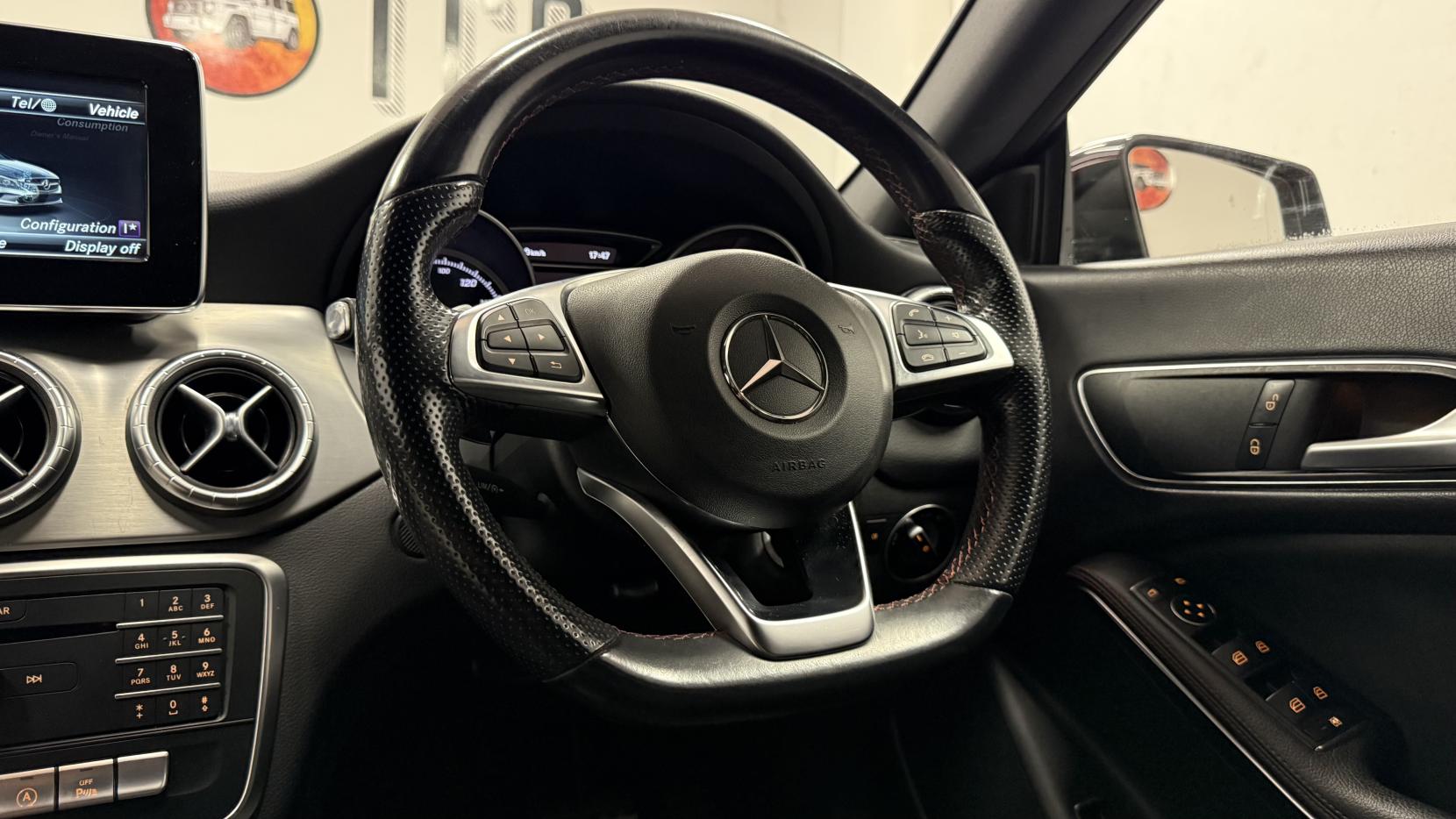 Mercedes-Benz CLA 2.1 CLA220d AMG Line Coupe 4dr Diesel 7G-DCT Euro 6 (s/s) (177 ps)