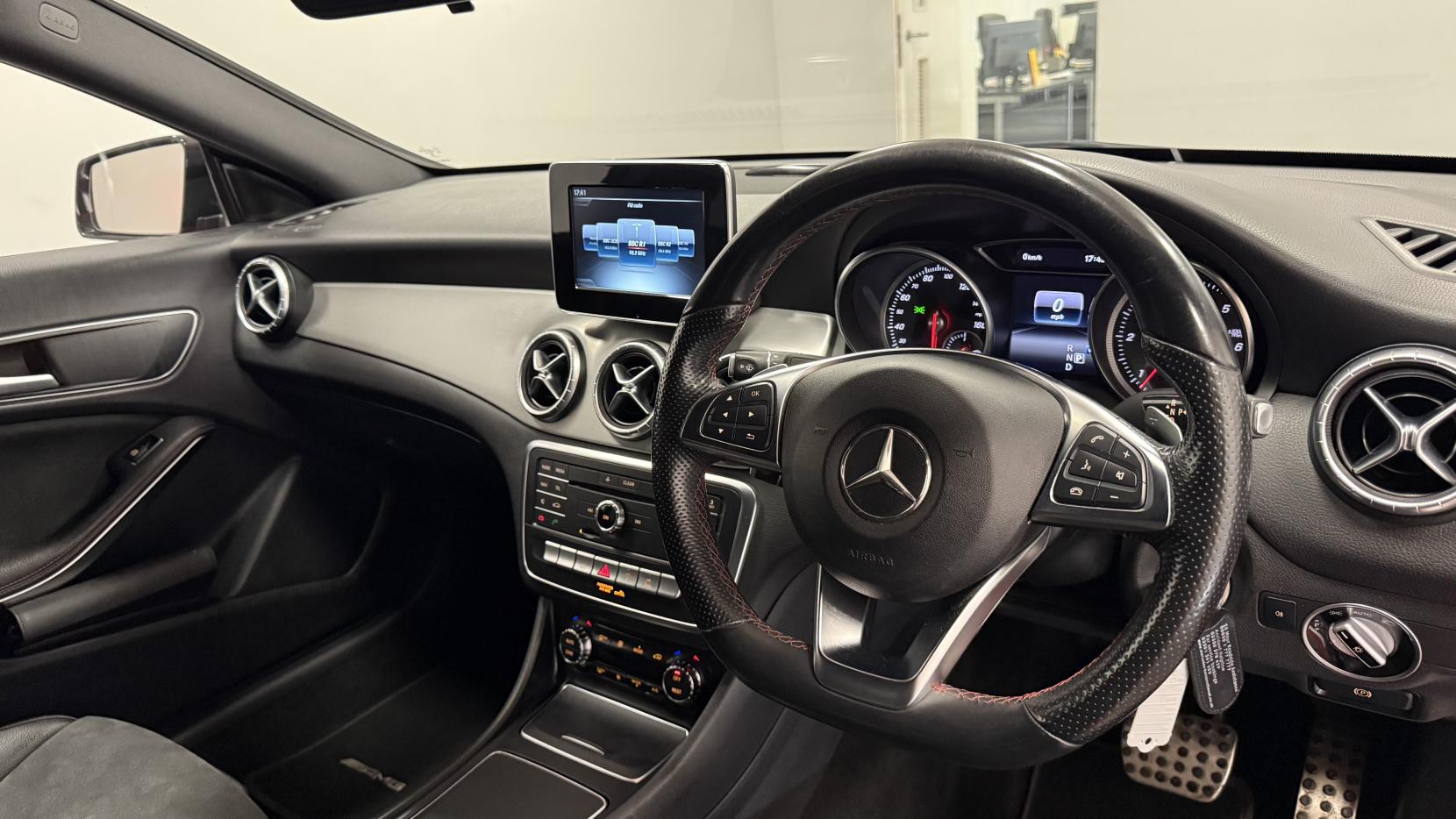 Mercedes-Benz CLA 2.1 CLA220d AMG Line Coupe 4dr Diesel 7G-DCT Euro 6 (s/s) (177 ps)