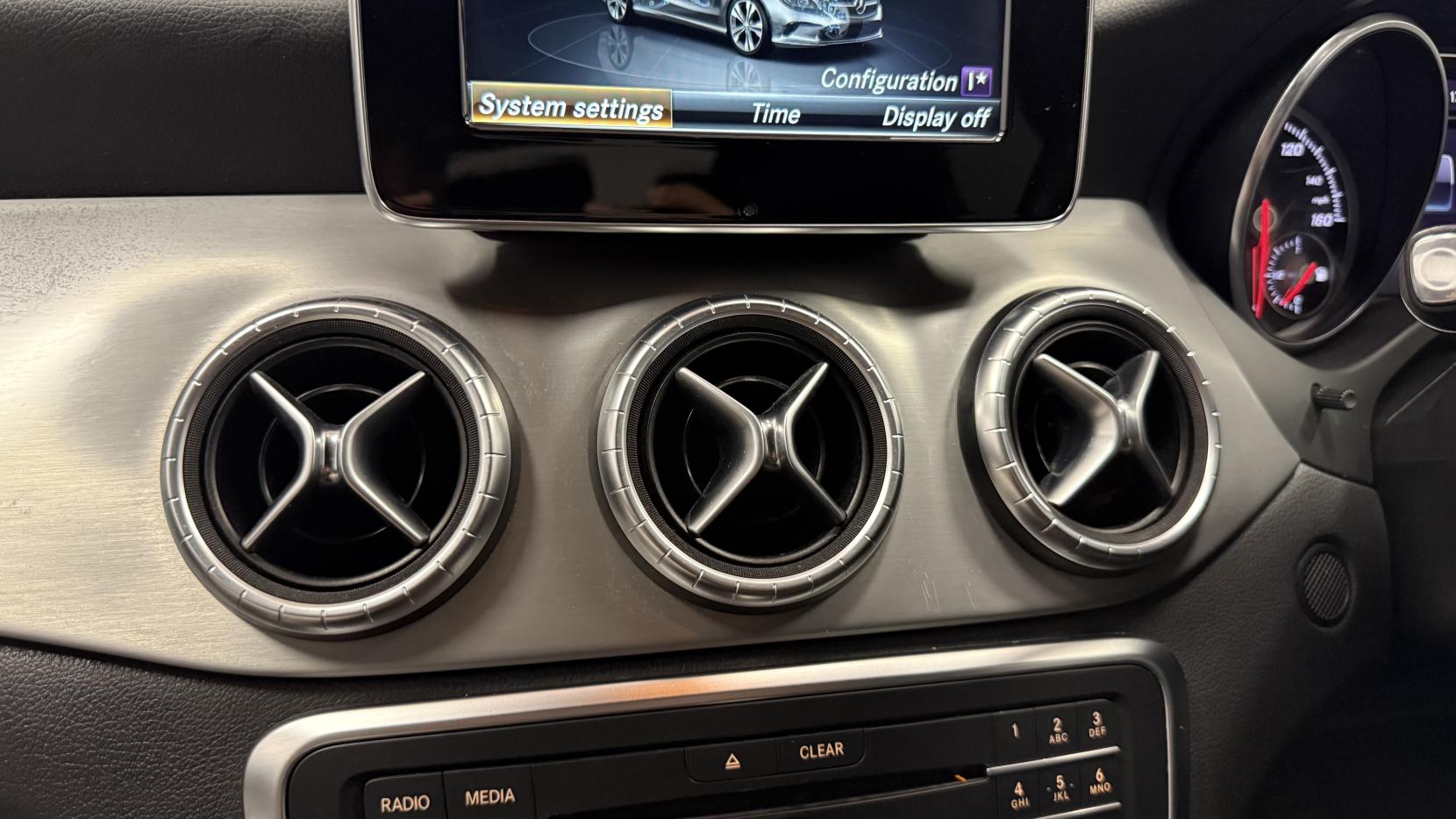Mercedes-Benz CLA 2.1 CLA220d AMG Line Coupe 4dr Diesel 7G-DCT Euro 6 (s/s) (177 ps)